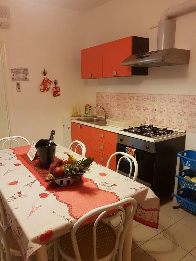 Casa Vacanze Manila 마리나디만카베르사 외부 사진