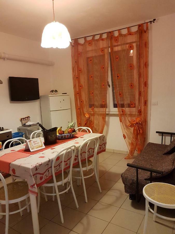 Casa Vacanze Manila 마리나디만카베르사 외부 사진